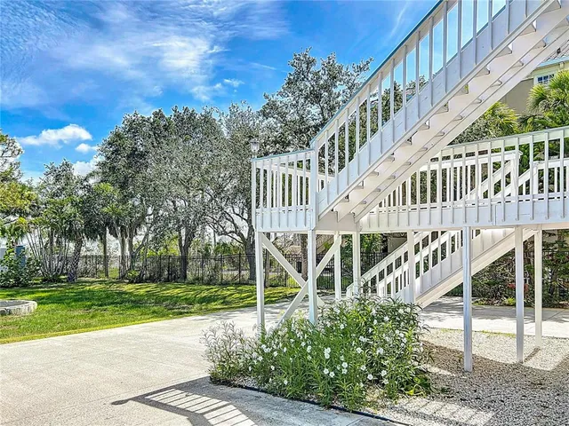 $4,300,000 | 2424 Bay Drive, Unit 2424/2426, Bradenton, FL 34207