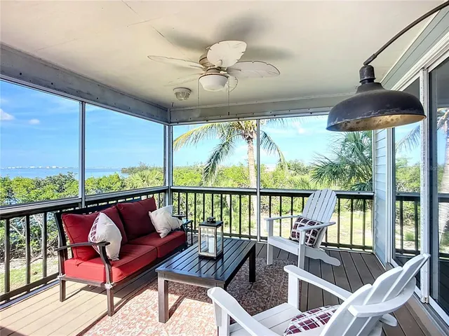$4,300,000 | 2424 Bay Drive, Unit 2424/2426, Bradenton, FL 34207