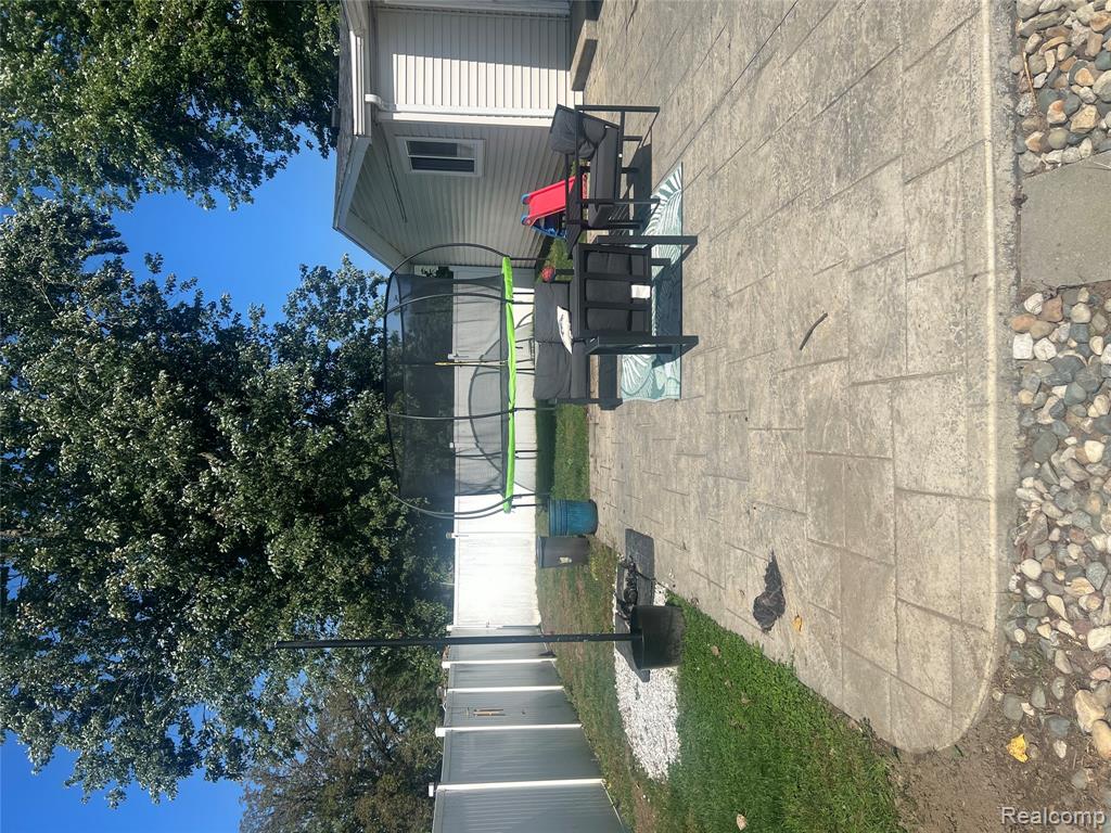 7451 Johnson Road Flushing, MI 48433 - Photo 17 of 17