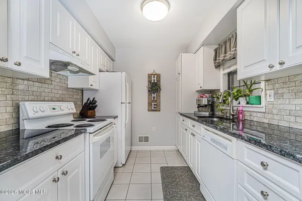 $359,000 | 707 Wellington Place, Matawan, NJ 07747