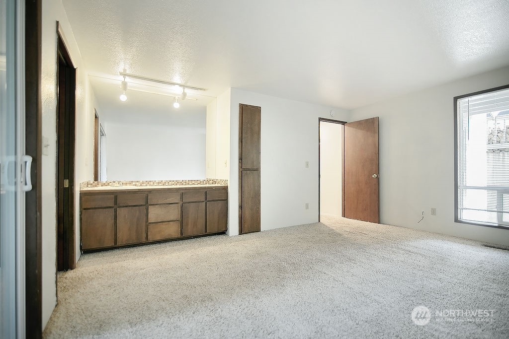 907 Olson Road Longview, WA 98632 - Photo 14 of 24 Gallery Image 14