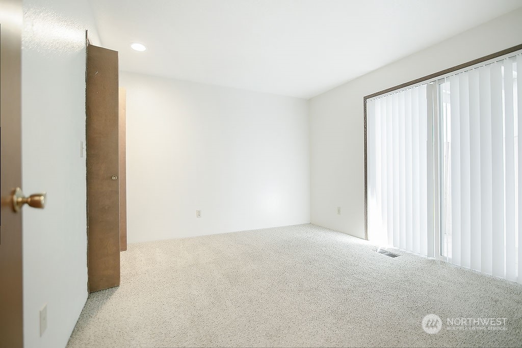 907 Olson Road Longview, WA 98632 - Photo 17 of 24 Gallery Image 17
