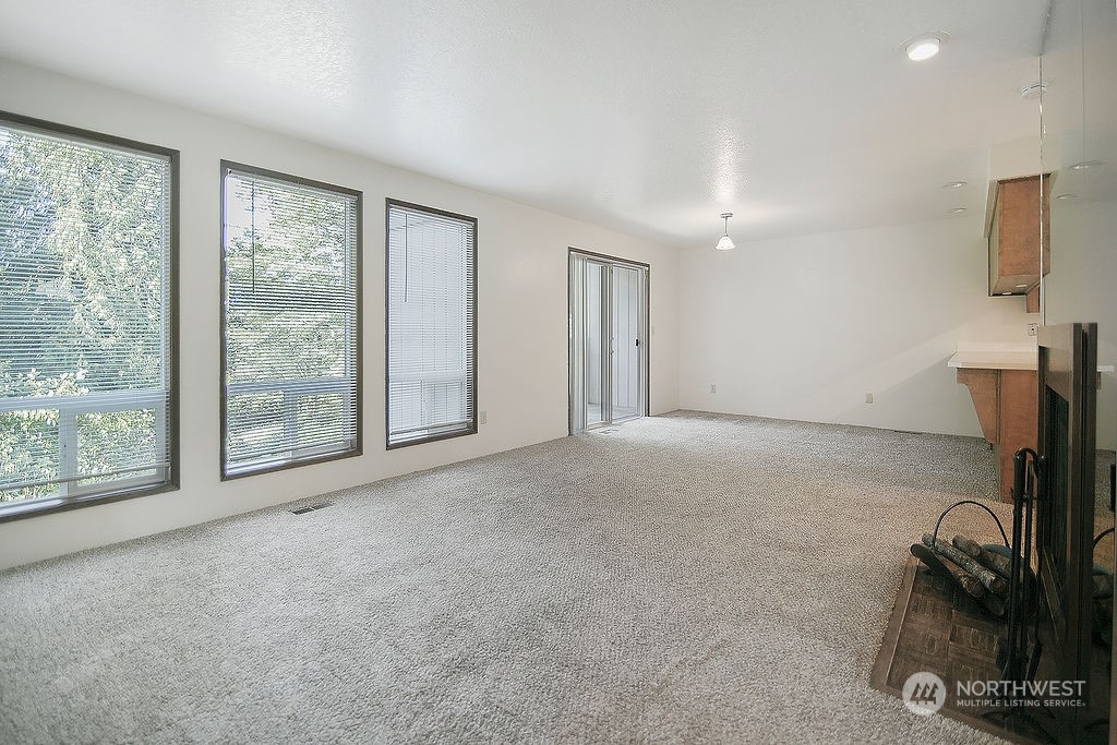 907 Olson Road Longview, WA 98632 - Photo 2 of 24 Gallery Image 2