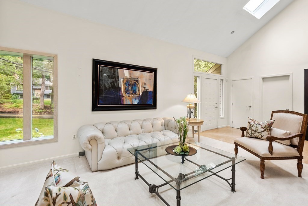 580 Belknap Road Framingham, MA 01701 - Photo 5 of 40 Gallery Image 5