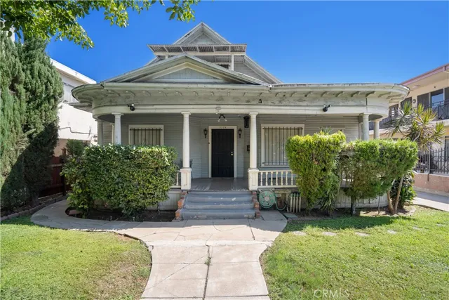 $1,799,000 | 5526 Lexington Avenue, Los Angeles, CA 90038