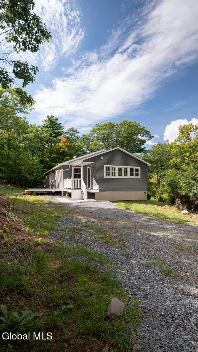 273 Pollys Rock Road Cairo, NY 12473 - Photo 2 of 29 DSC04326
