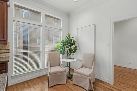 $439,900 | 661 Hartman Street, Houston, TX 77007