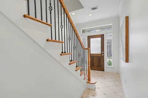 $439,900 | 661 Hartman Street, Houston, TX 77007