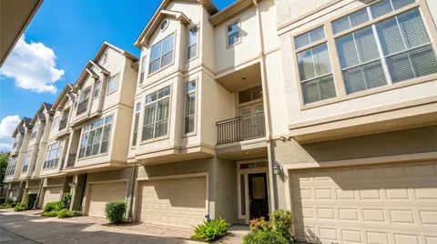 $439,900 | 661 Hartman Street, Houston, TX 77007