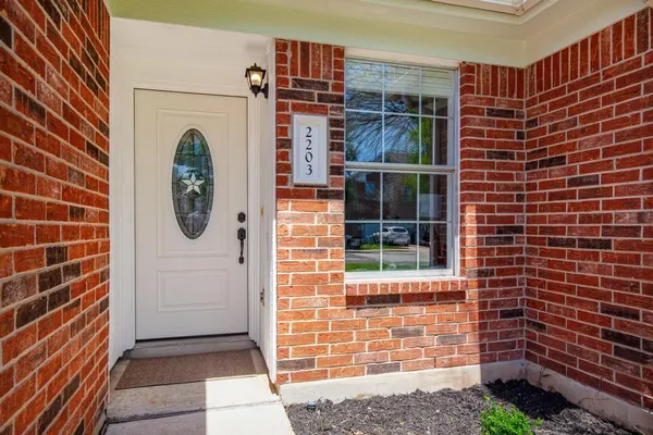 $1,995 | 2203 Lexfield Lane, Cedar Park, TX 78613