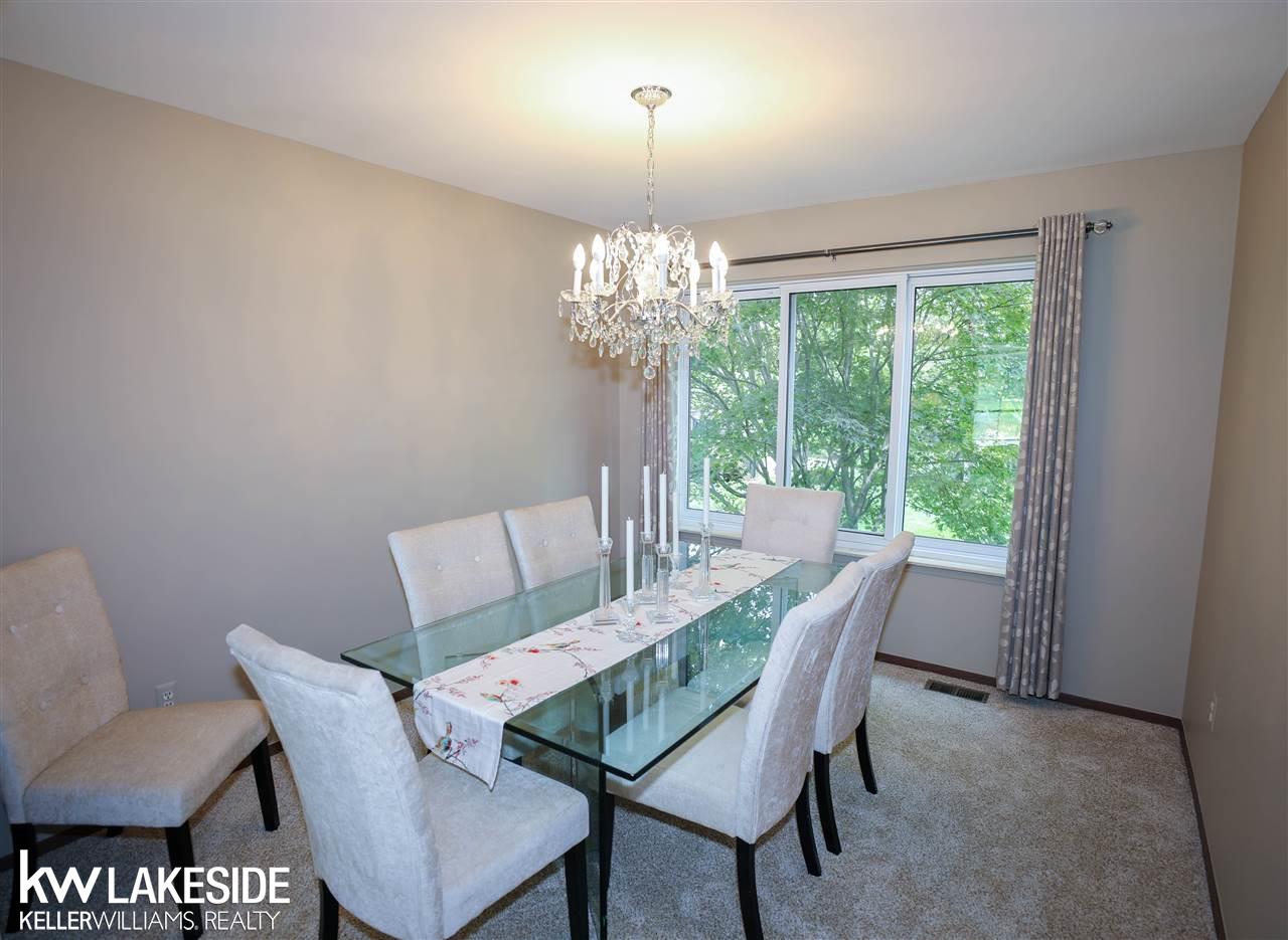 430 Sunlight Drive Rochester, MI 48309 - Photo 13 of 34 31388129-12.JPG