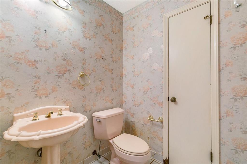 2000 Colony Road Metairie, LA 70003 - Photo 14 of 23 Gallery Image 14