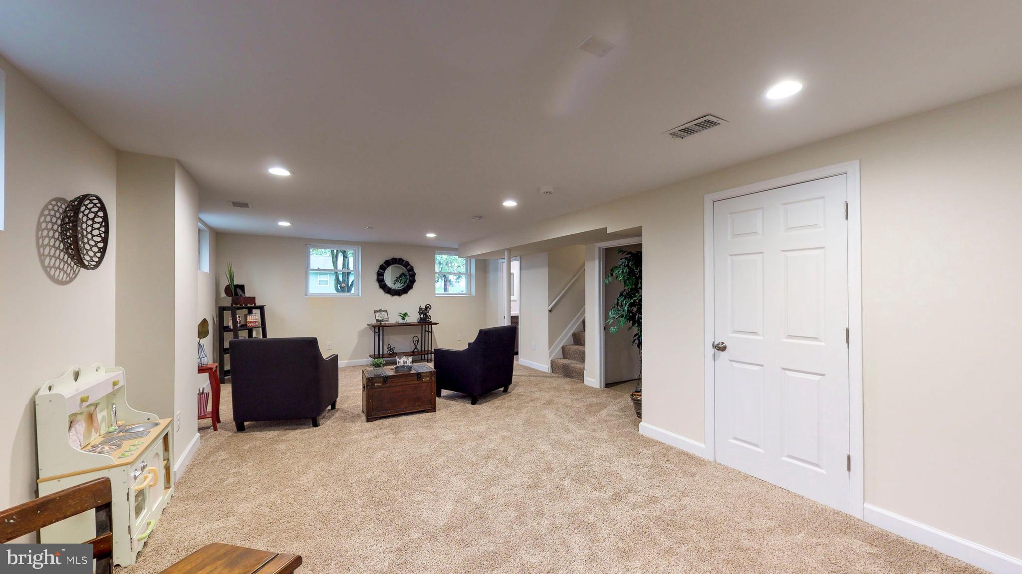 4722 Vicky Road Baltimore, MD 21236 - Photo 24 of 32 First lower level - spacious family room