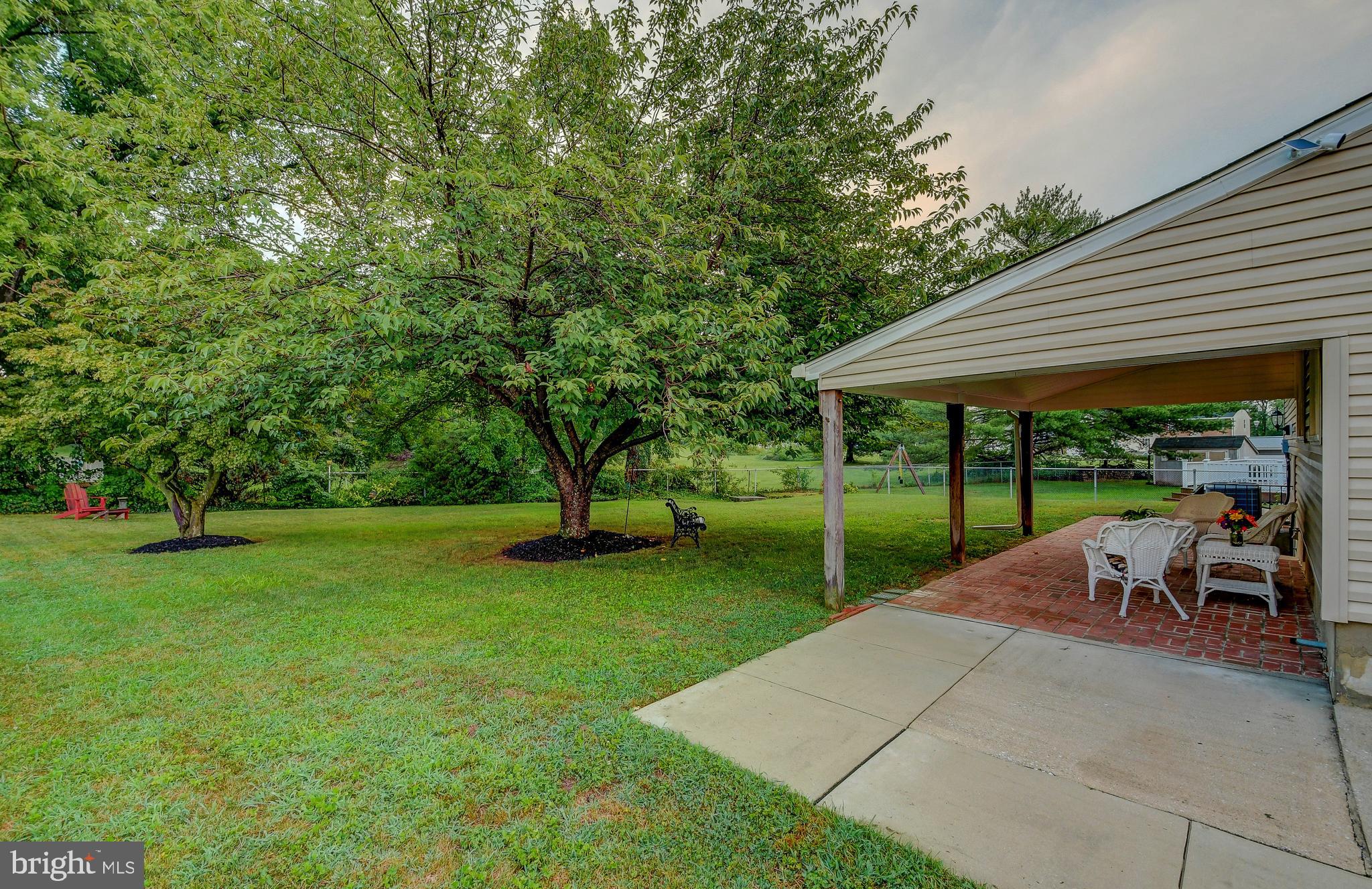 4722 Vicky Road Baltimore, MD 21236 - Photo 29 of 32 Covered brick patio for entertaining