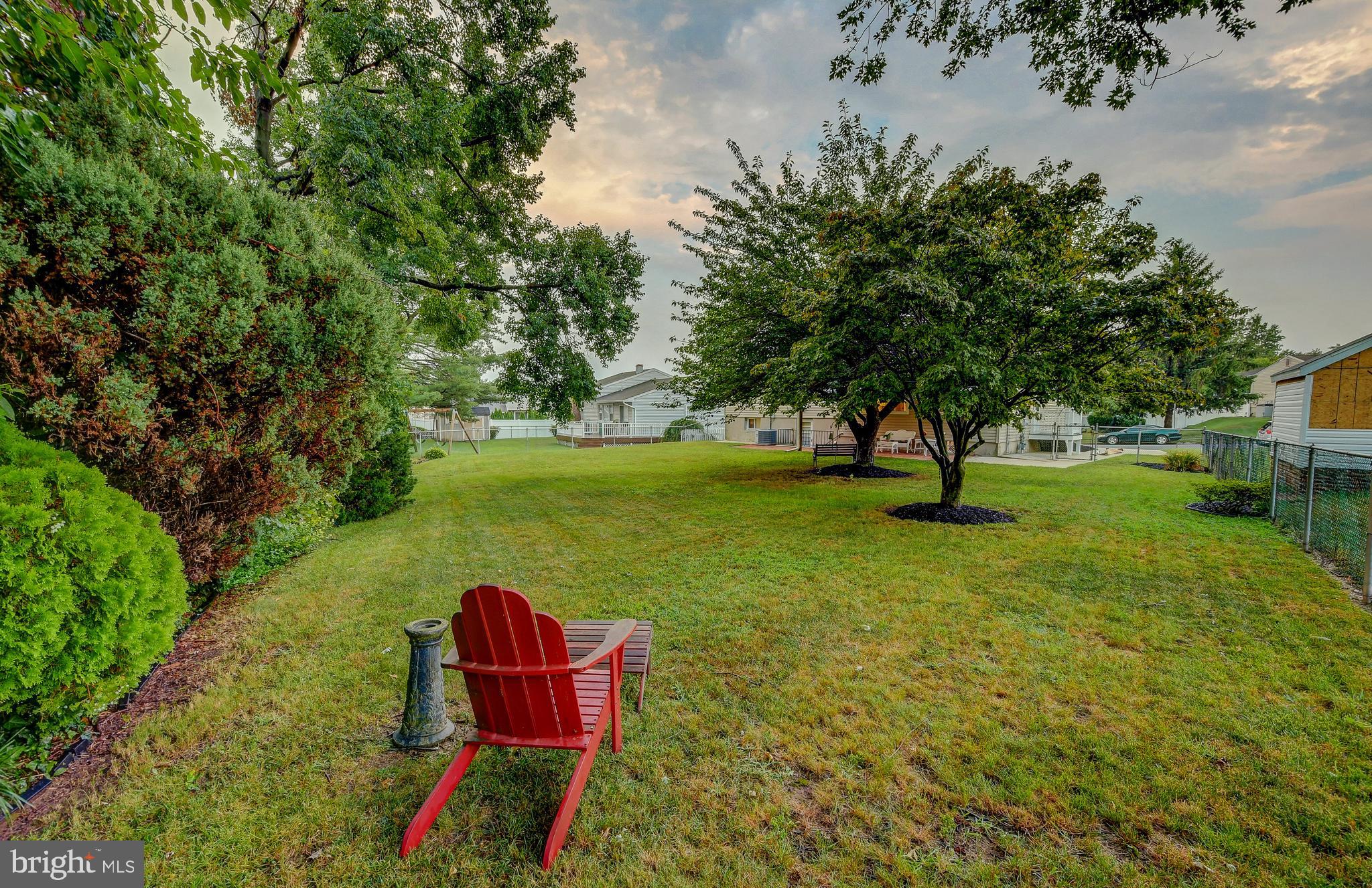 4722 Vicky Road Baltimore, MD 21236 - Photo 30 of 32 Large, level backyard
