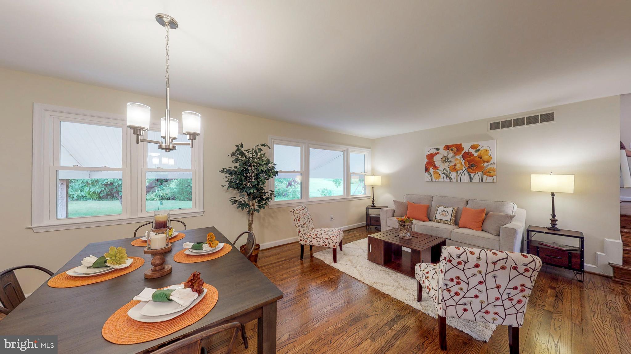 4722 Vicky Road Baltimore, MD 21236 - Photo 7 of 32 Dining area/living room