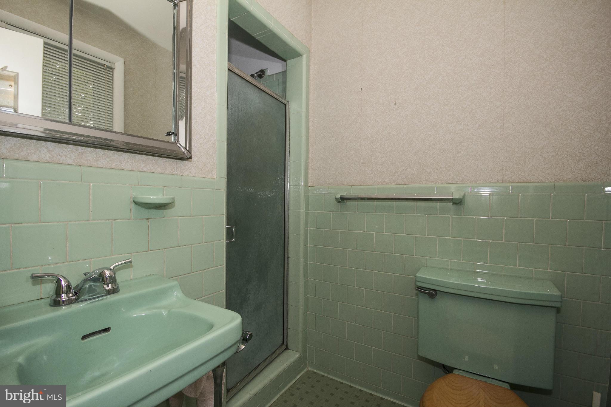 107 Croftley Road Lutherville-Timonium, MD 21093 - Photo 13 of 28 Bath