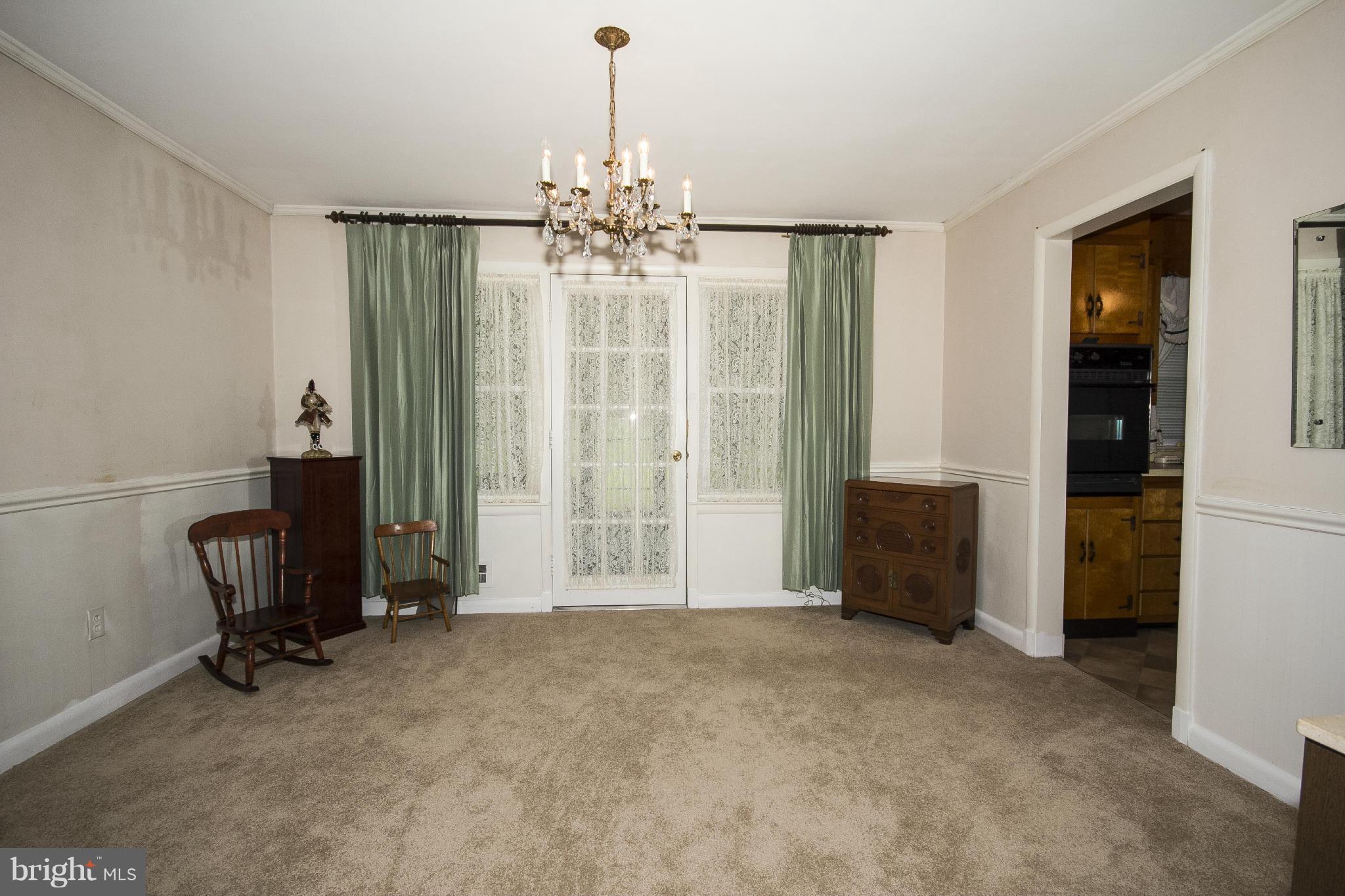 107 Croftley Road Lutherville-Timonium, MD 21093 - Photo 8 of 28 Dining Room