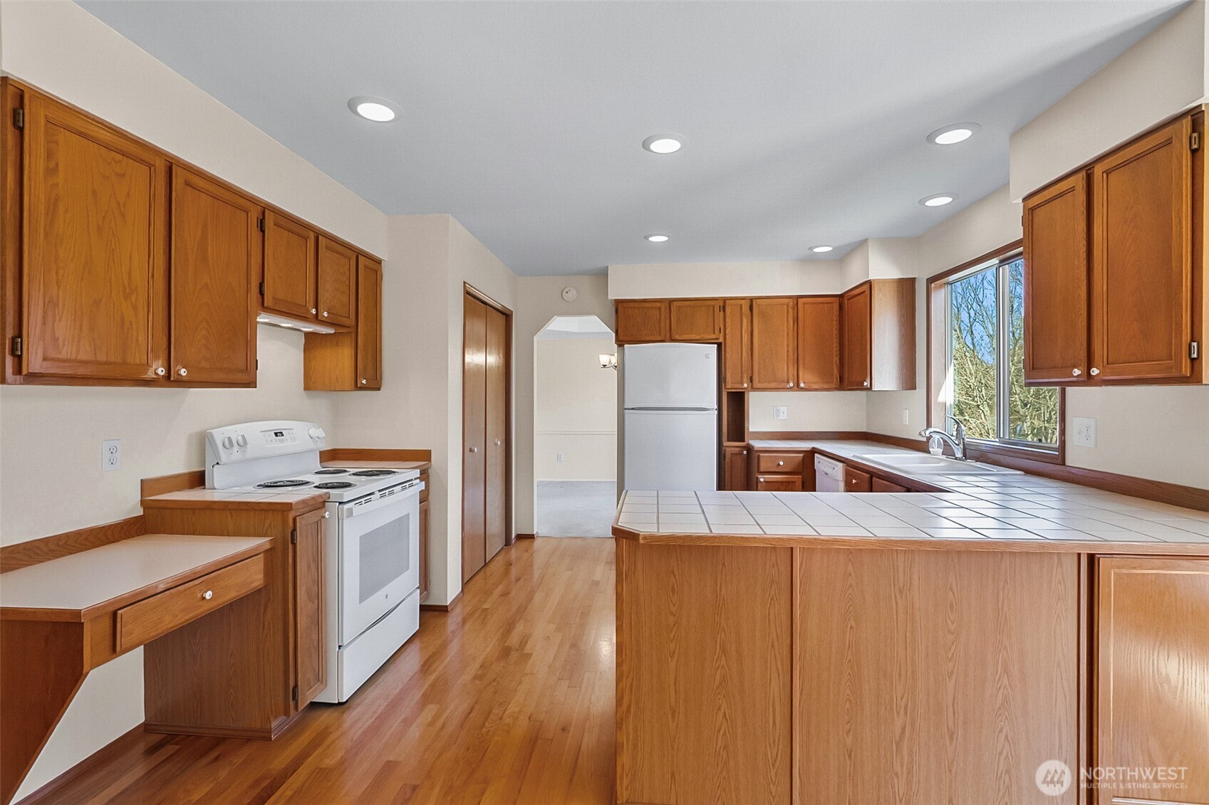 14009 68th Avenue Southeast Snohomish, WA 98296 - Photo 18 of 37
