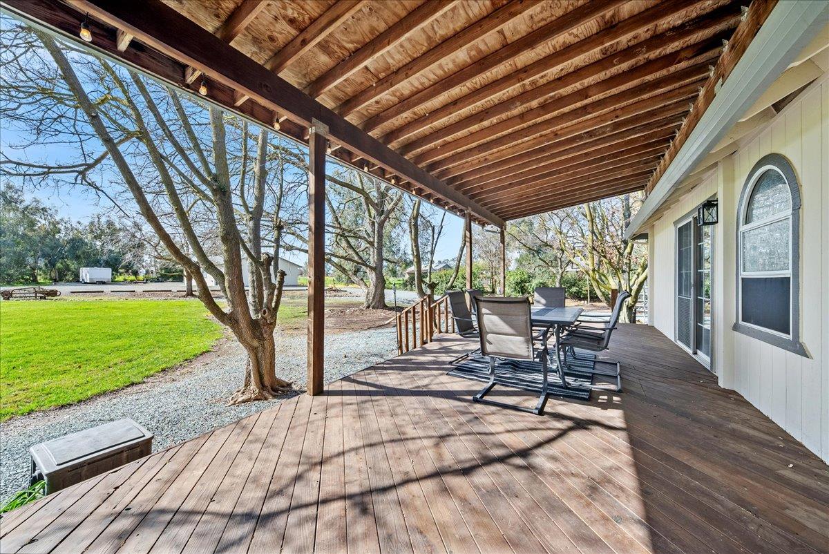9777 Tavernor Road Wilton, CA 95693 - Photo 32 of 59 a building outdoor space with seating space
