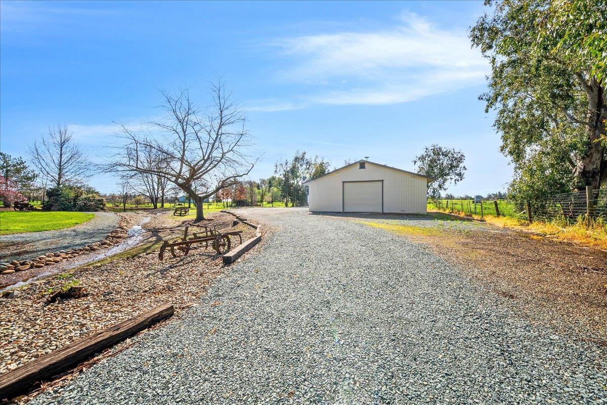 9777 Tavernor Road Wilton, CA 95693 - Photo 40 of 59