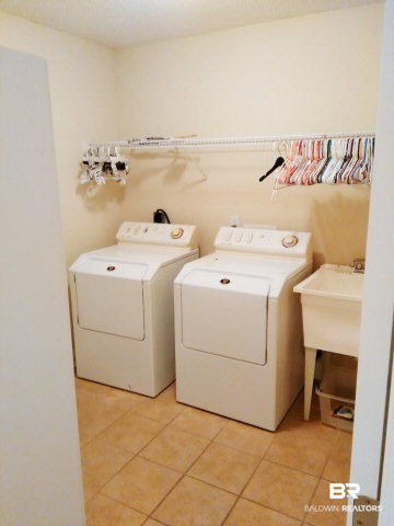 513 Sheffield Avenue Foley, AL 36535 - Photo 11 of 35 Laundry