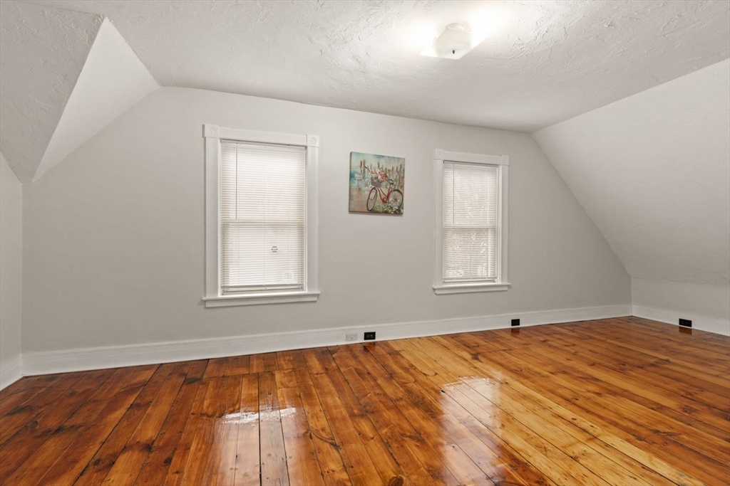 214 Cambridge Street Worcester, MA 01603 - Photo 24 of 35 Gallery Image 24