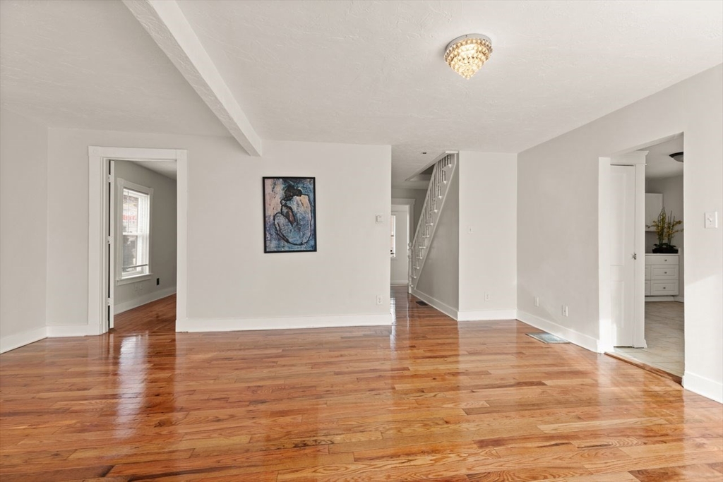 214 Cambridge Street Worcester, MA 01603 - Photo 10 of 35 Gallery Image 10