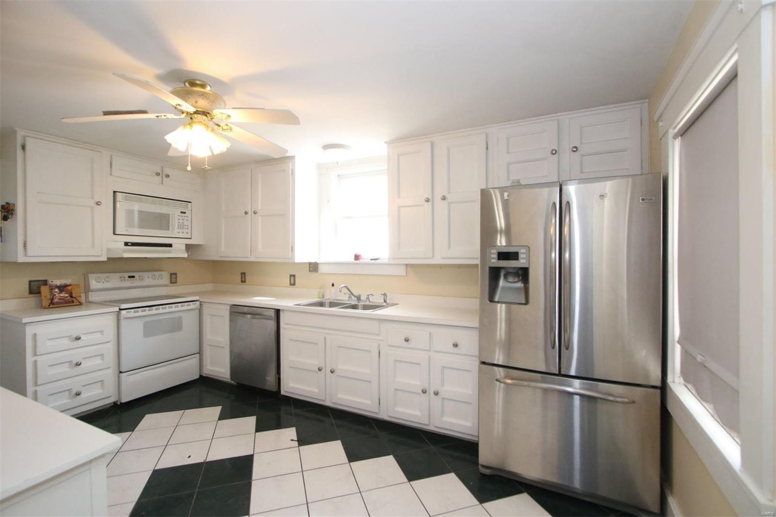 3408 Johnson Road Granite City, IL 62040 - Photo 17 of 60