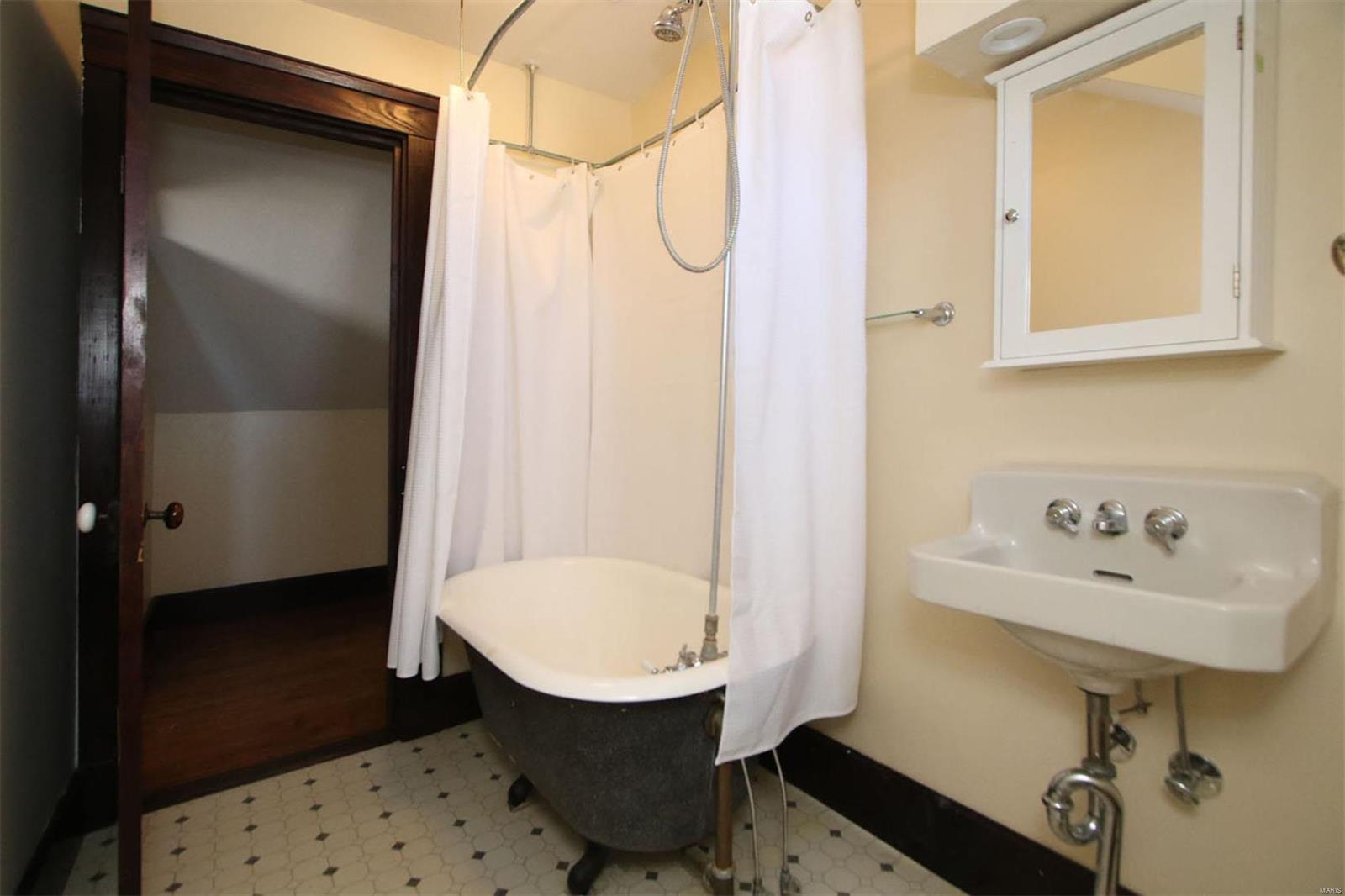 3408 Johnson Road Granite City, IL 62040 - Photo 35 of 60