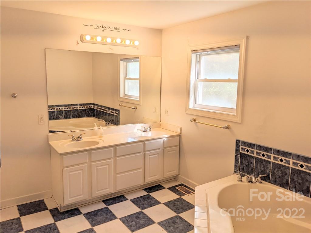 668 Highway 221 Rutherfordton, NC 28139 - Photo 13 of 26