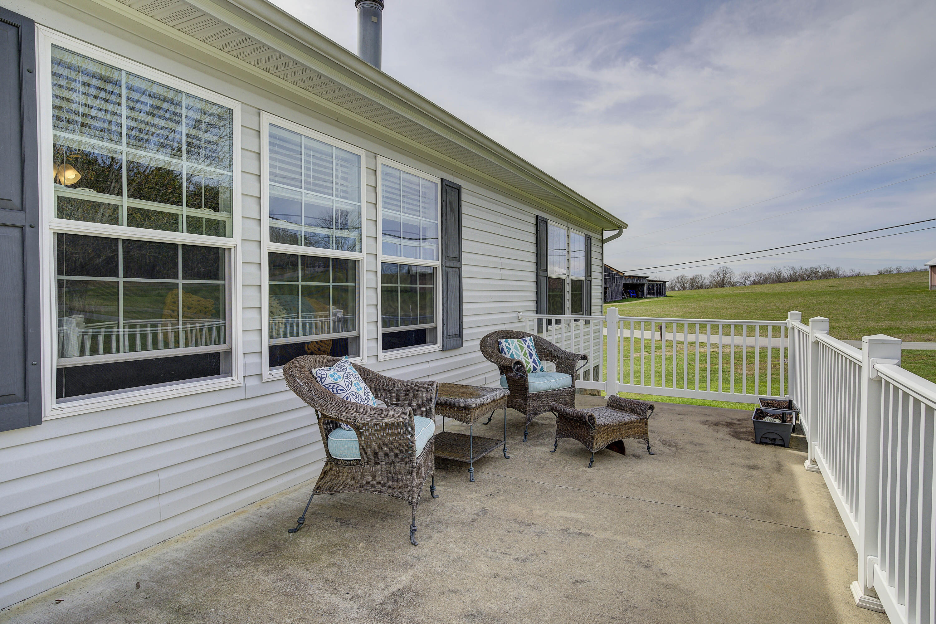 21 Pilot Knob Road Greeneville, TN 37743 - Photo 12 of 70 Pilot-52