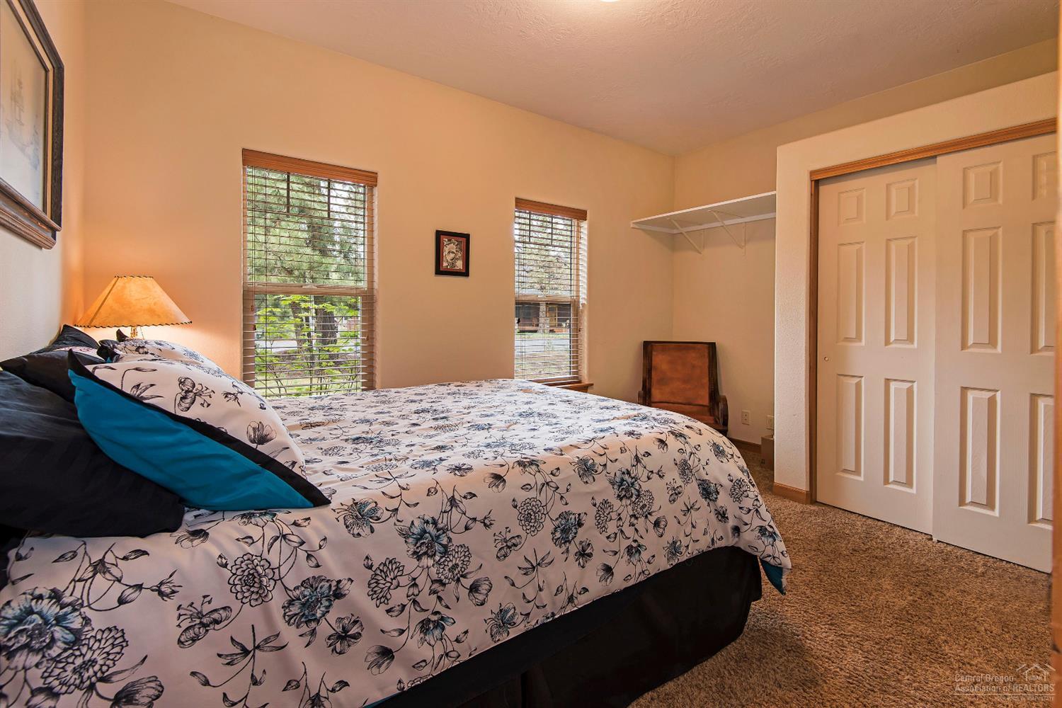 725 East Coyote Springs Road Sisters, OR 97759 - Photo 11 of 23 Gallery Image 11