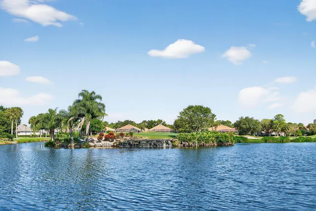 $685,000 | 7945 Southeast Paurotis Lane, Hobe Sound, FL 33455