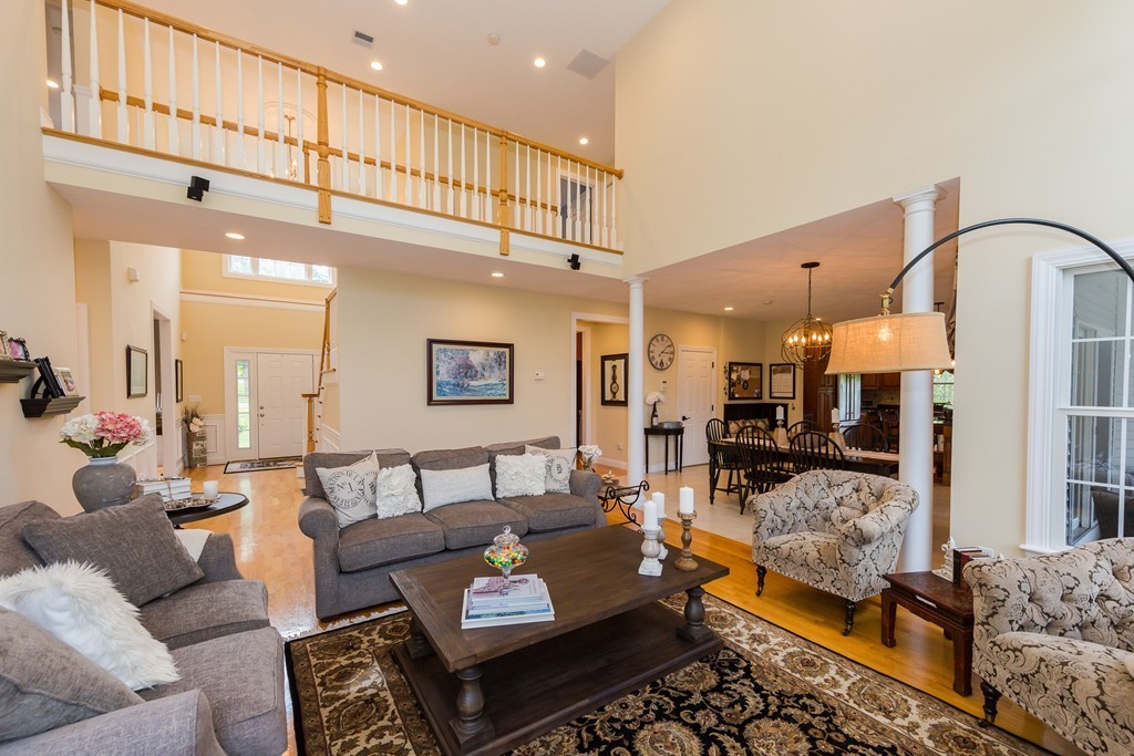 32 Mohawk Path Holliston, MA 01746 - Photo 7 of 30 Gallery Image 7