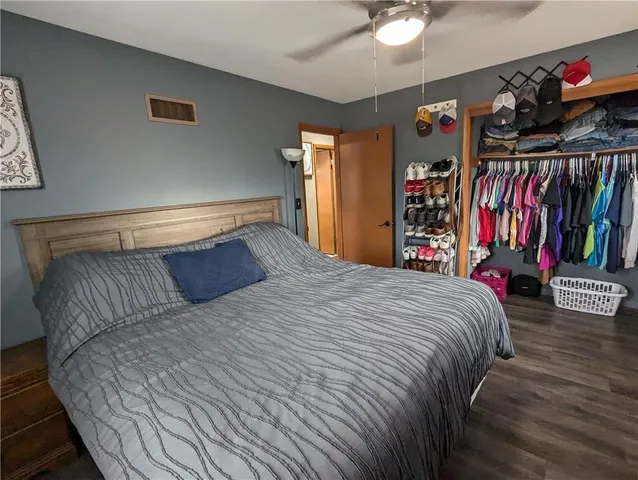 $235,000 | 403 Minnehaha Street, Hiawatha, KS 66434