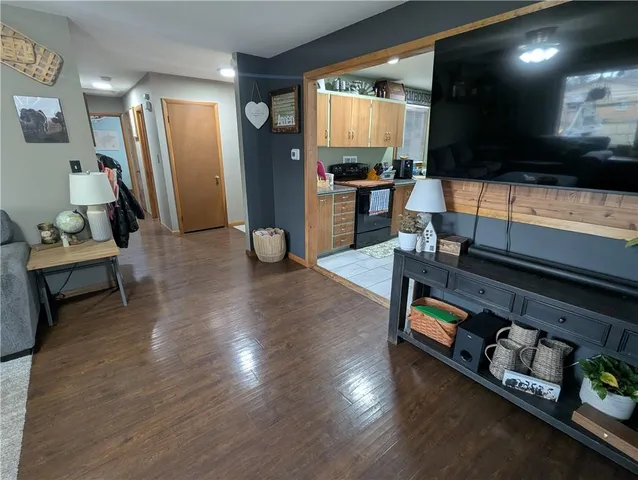 $235,000 | 403 Minnehaha Street, Hiawatha, KS 66434