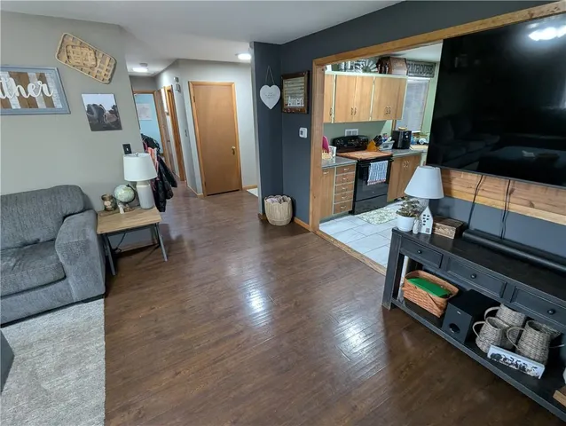 $235,000 | 403 Minnehaha Street, Hiawatha, KS 66434