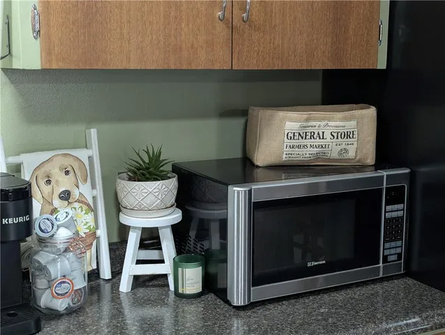 $235,000 | 403 Minnehaha Street, Hiawatha, KS 66434