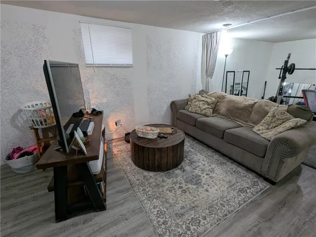 $235,000 | 403 Minnehaha Street, Hiawatha, KS 66434