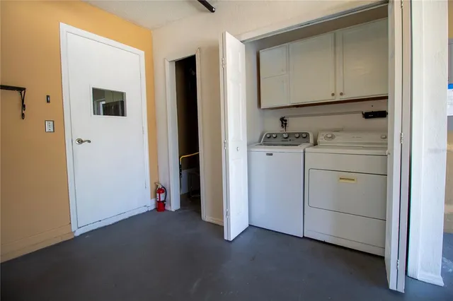 $324,900 | 3201 Pine Top Drive, Valrico, FL 33594