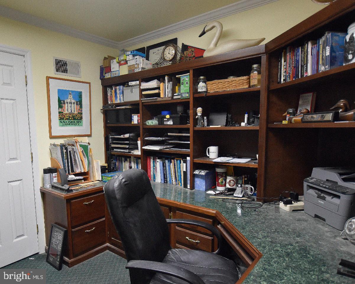 860 Green Springs Road Hanover, PA 17331 - Photo 22 of 87 Fourth bedroom or office with built-ins