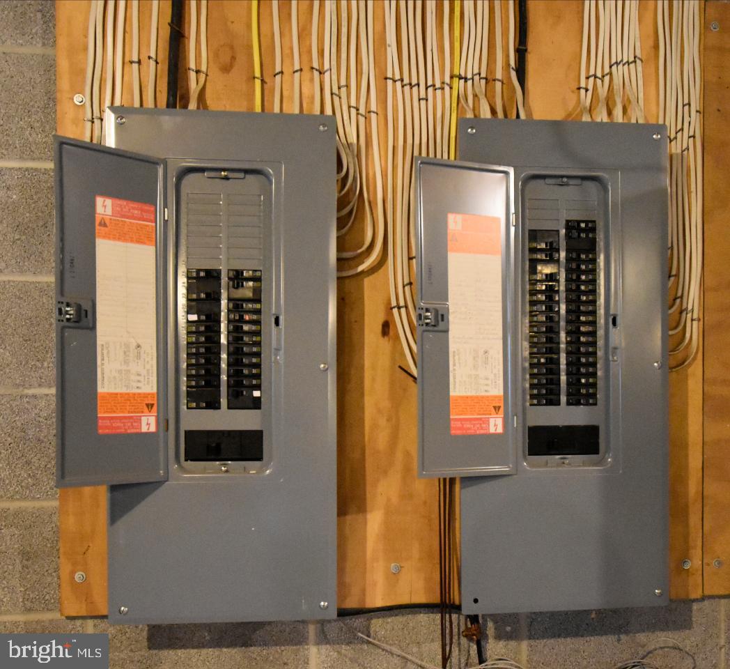 860 Green Springs Road Hanover, PA 17331 - Photo 32 of 87 400 amp electric service