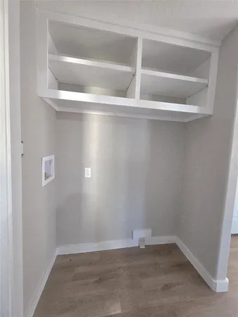 $1,000 | 310 Paddock Street, Unit 3, Willis, TX 77378