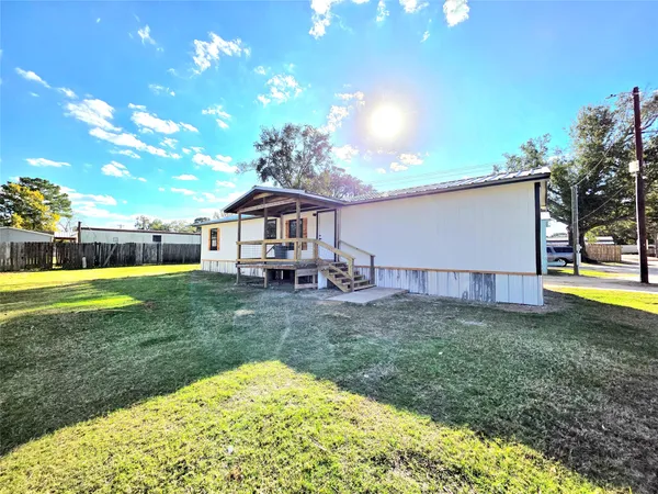 $1,000 | 310 Paddock Street, Unit 3, Willis, TX 77378