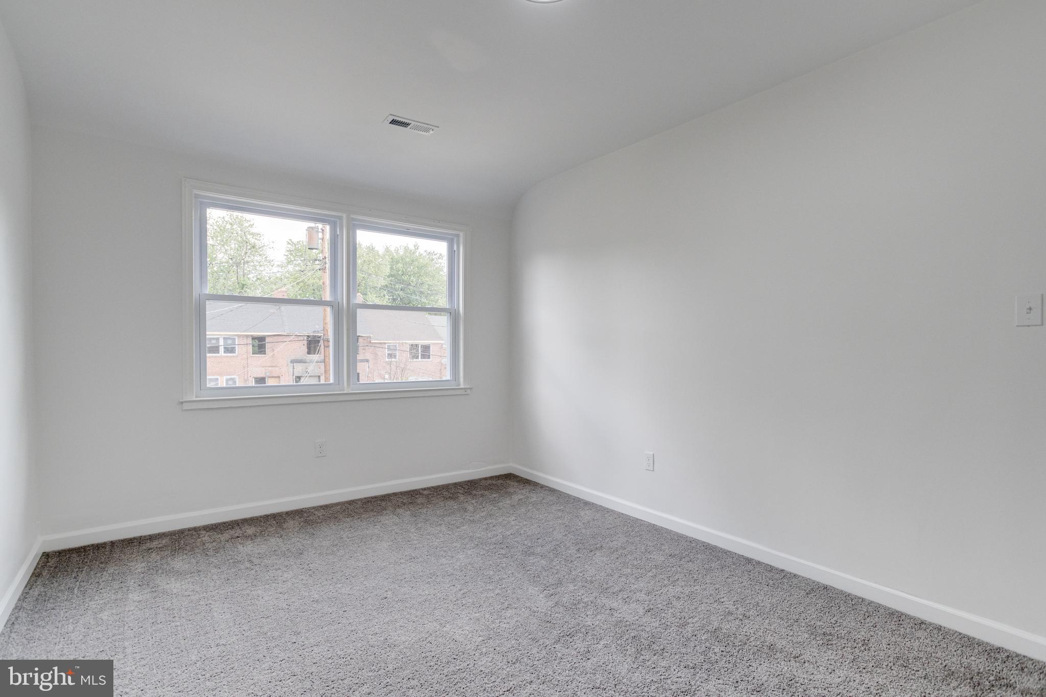 1342 Silverthorne Road Baltimore, MD 21239 - Photo 22 of 30