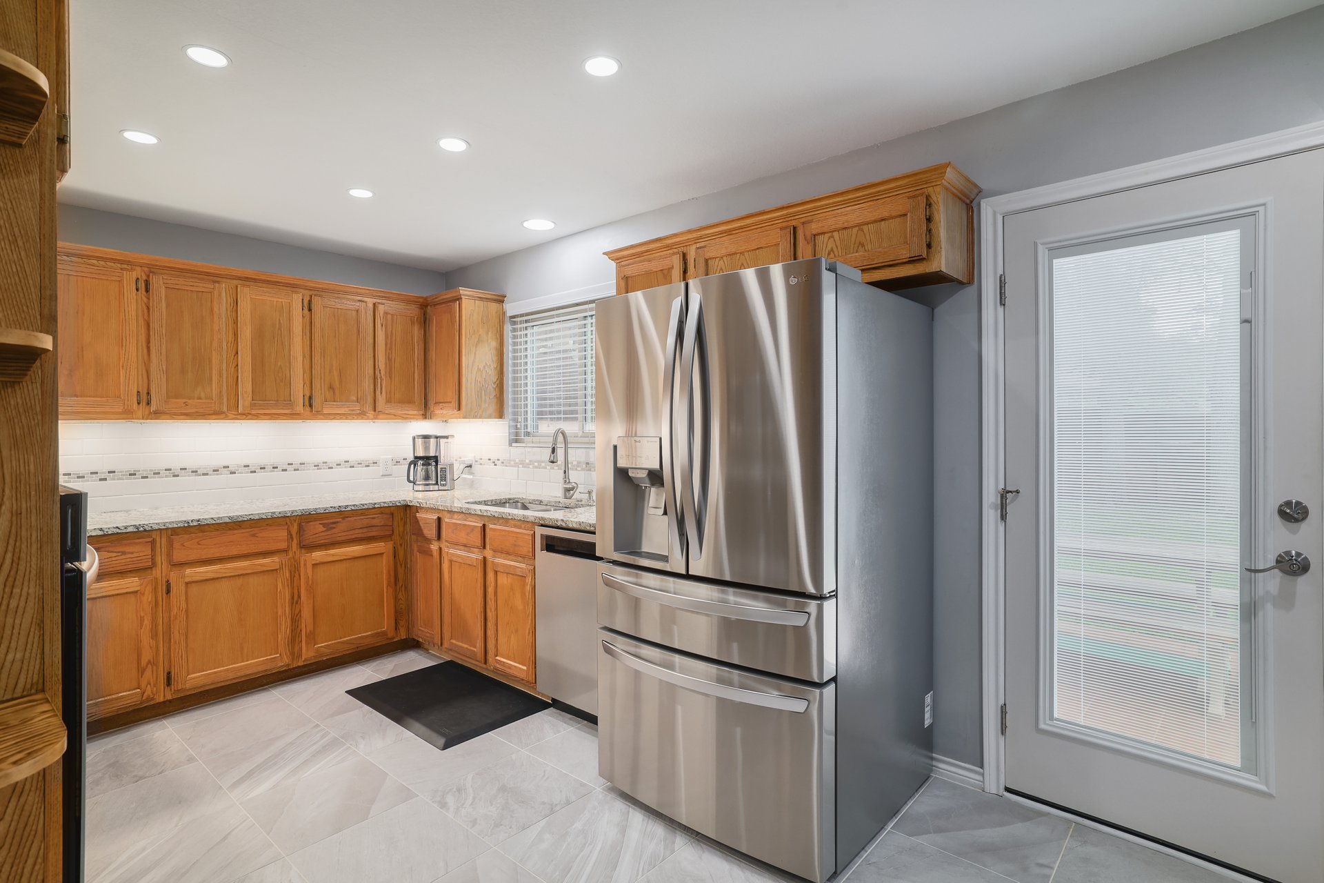 11200 Stormy Ridge Road Austin, TX 78739 - Photo 11 of 26