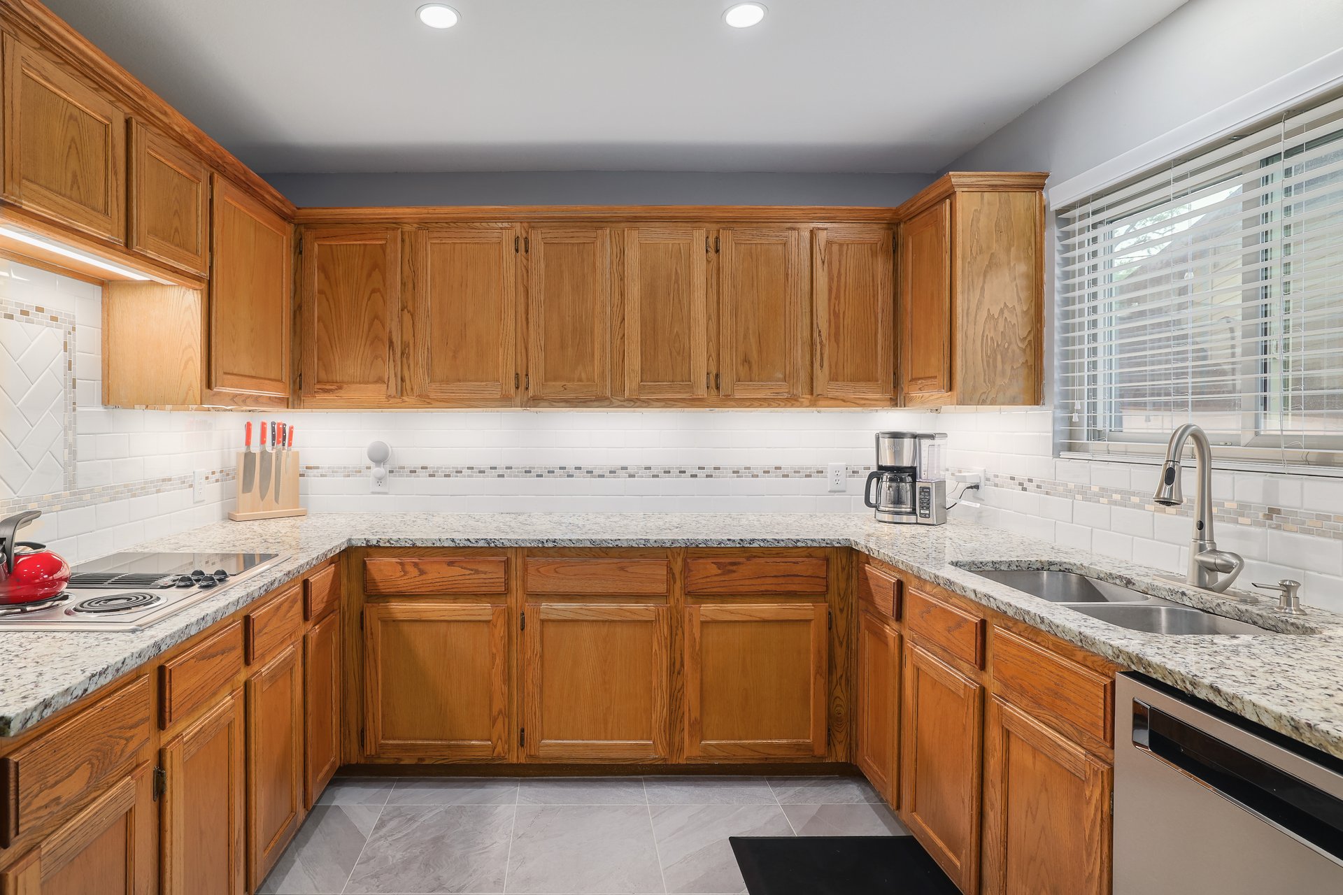 11200 Stormy Ridge Road Austin, TX 78739 - Photo 10 of 26