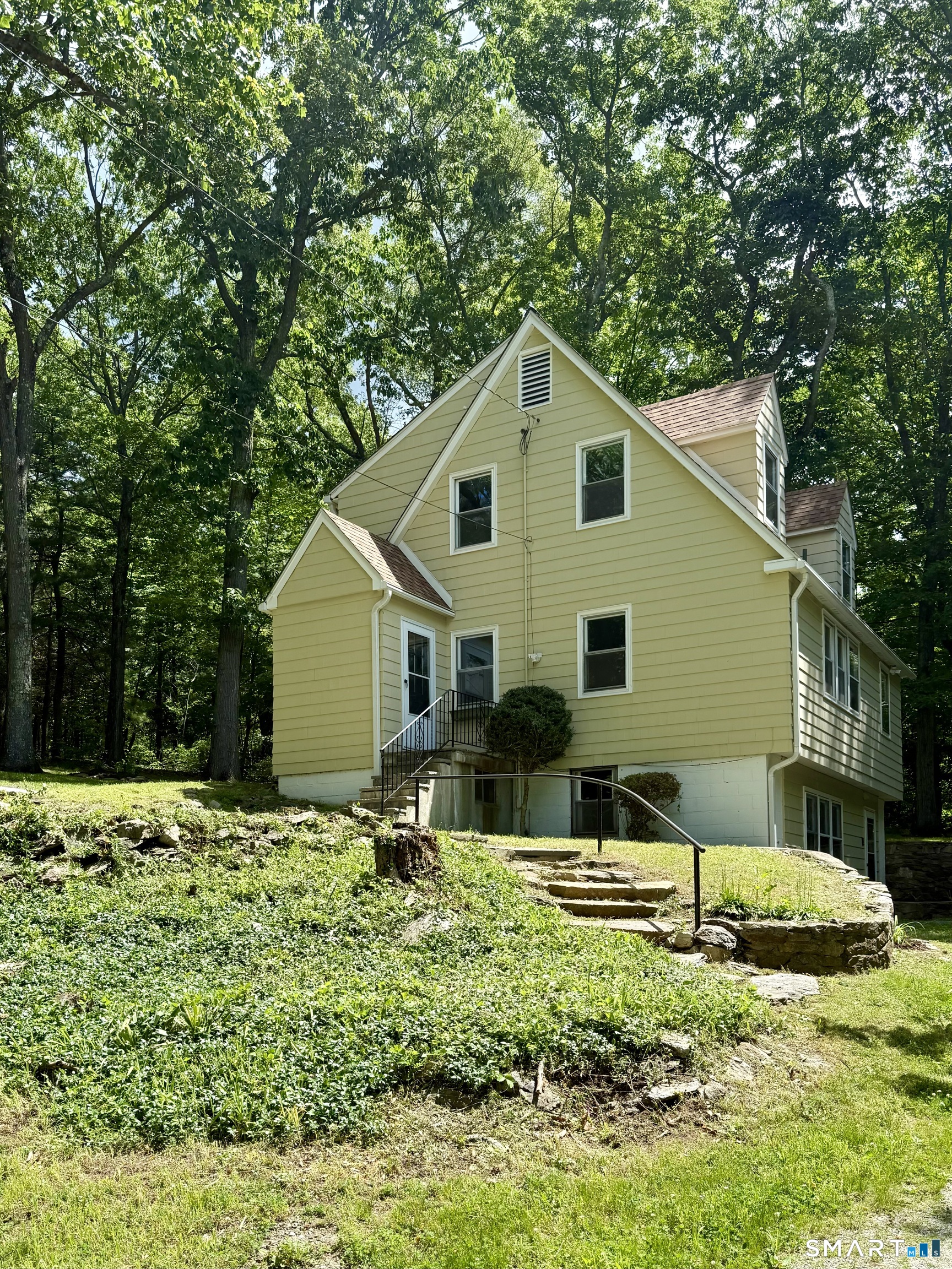 19 Old Town Road Shelton, CT 06484 - Photo 2 of 32
