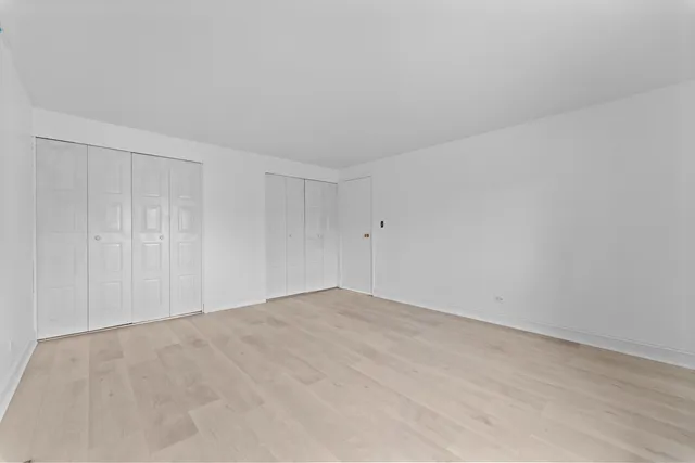 $245,000 | 195 Duxbury Court, Unit D, Bloomingdale, IL 60108